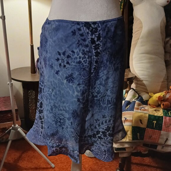 Aqua Blues Medium Women's Blue Swirl Skirt - Picture 10 of 13